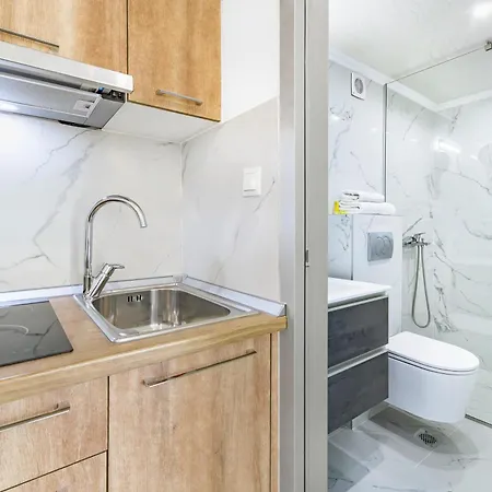 Casa Marina & Kledi Lofts Apartment