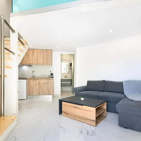 公寓 Casa Marina & Kledi Lofts 波利克罗诺